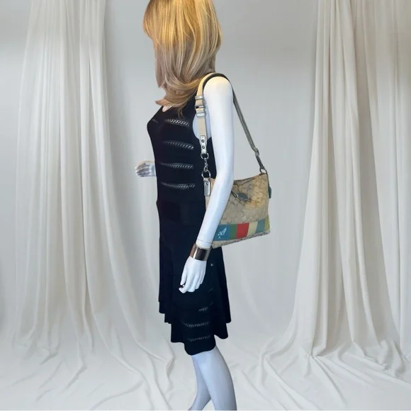 Coach Signature C Jacquard Tan Patchwork Stripe Shoulder Bag EUC - Picture 13 of 14